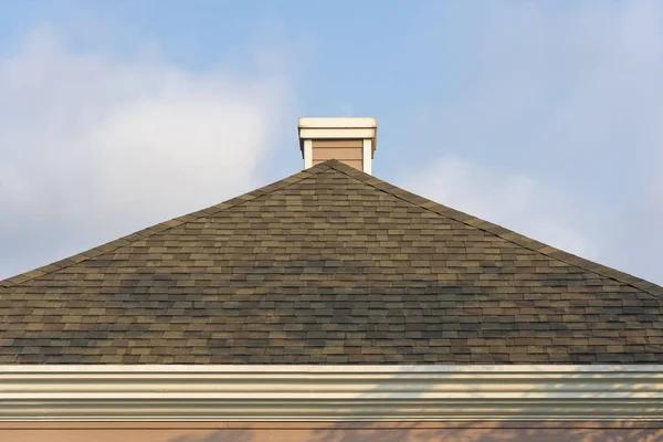 #1 Roofing Contractor in Baldwin – Licensed & Insured