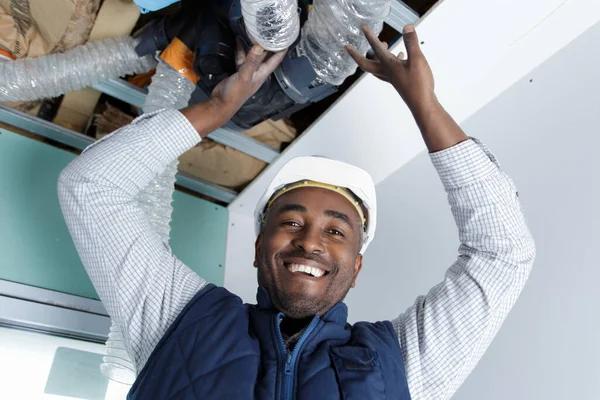 Finding the Right HVAC Contractor Near Me for Heating and Cooling Repairs
